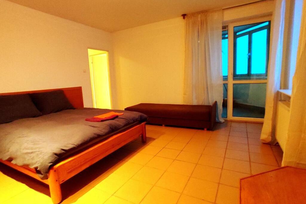 6 * Warszawa