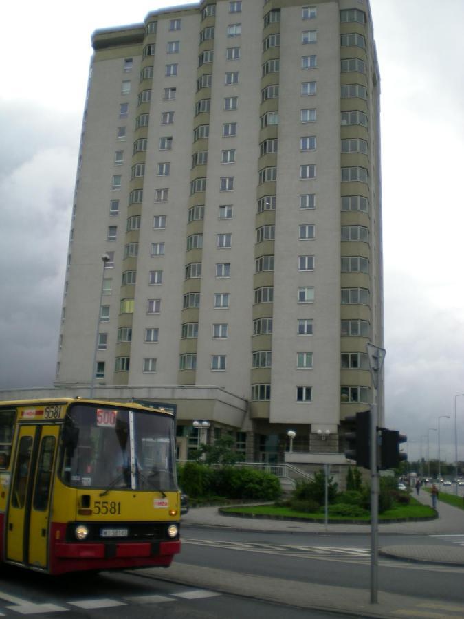 6 Apartament *